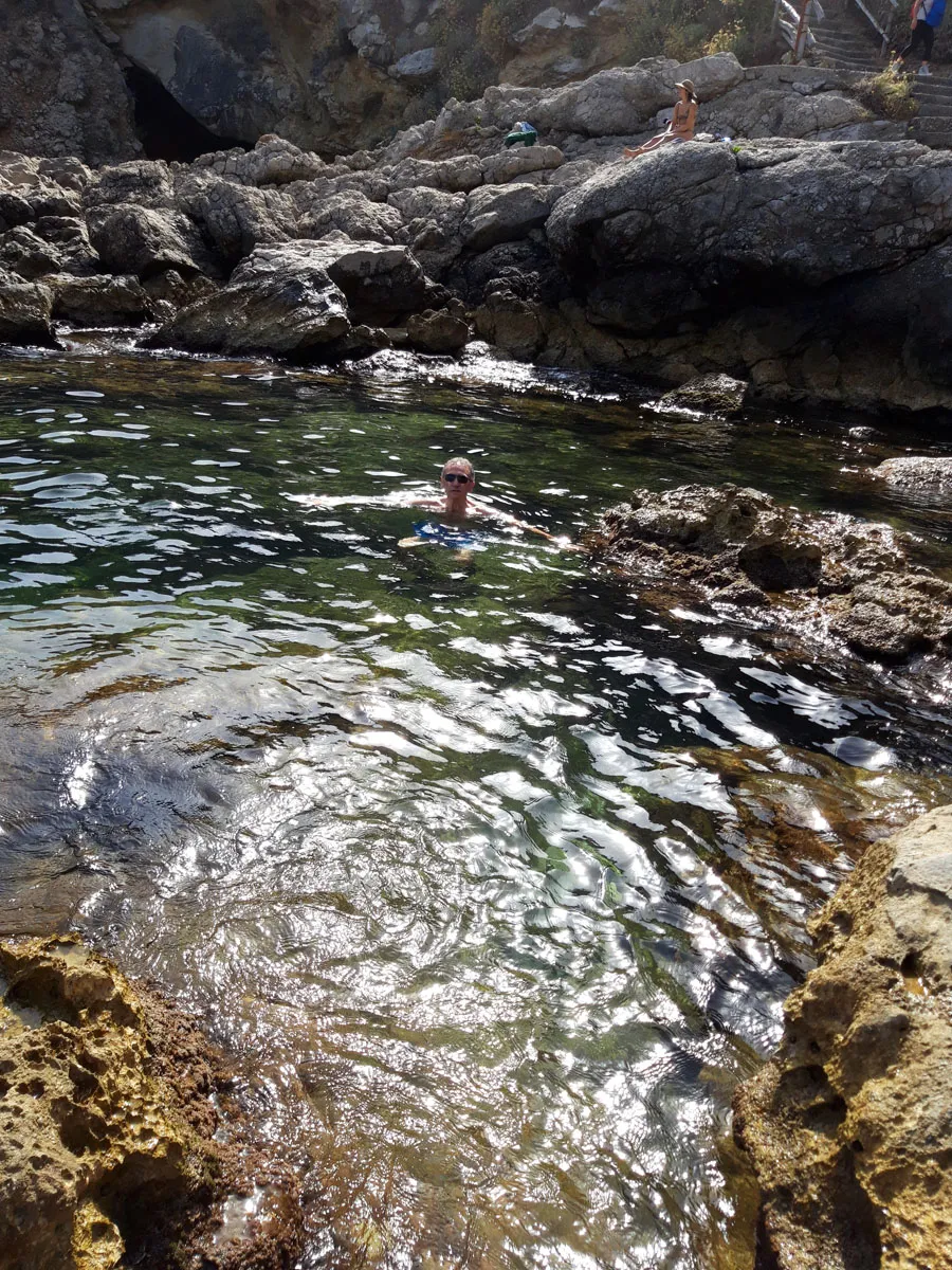 The Baths of Queen Giovanna — foto 9
